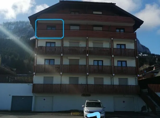 Le Balcon Des Memises